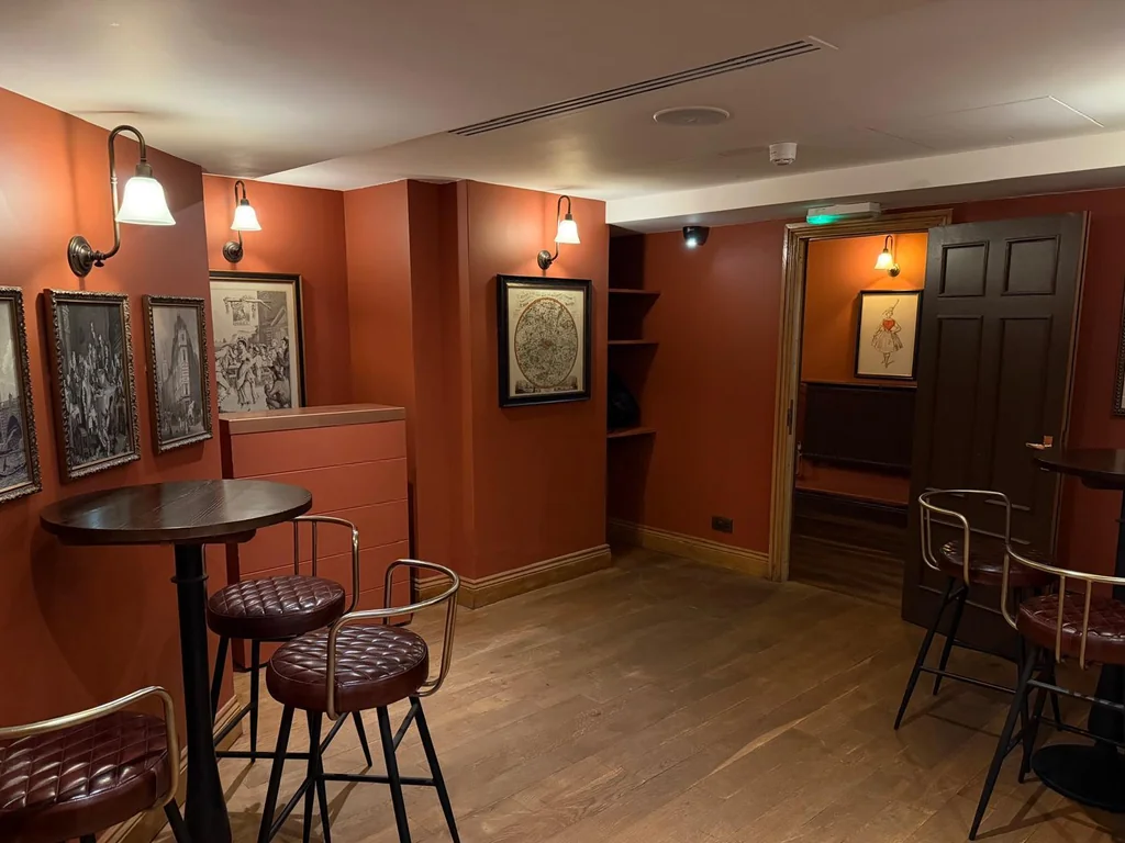 Club Room