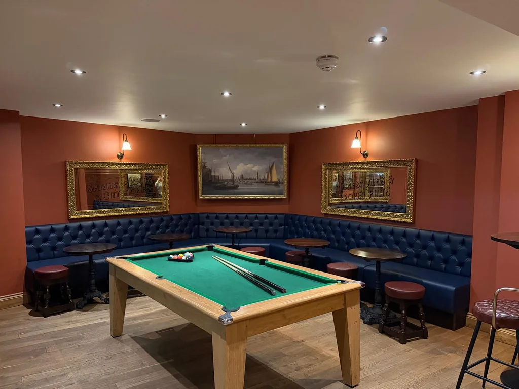 Club Room