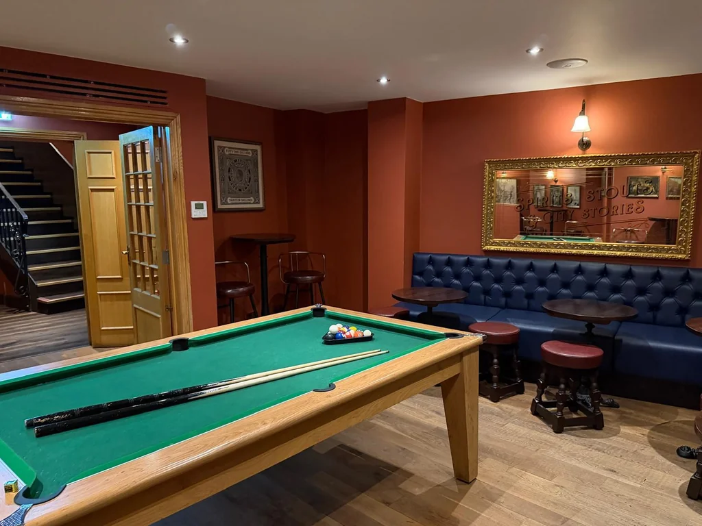 Club Room