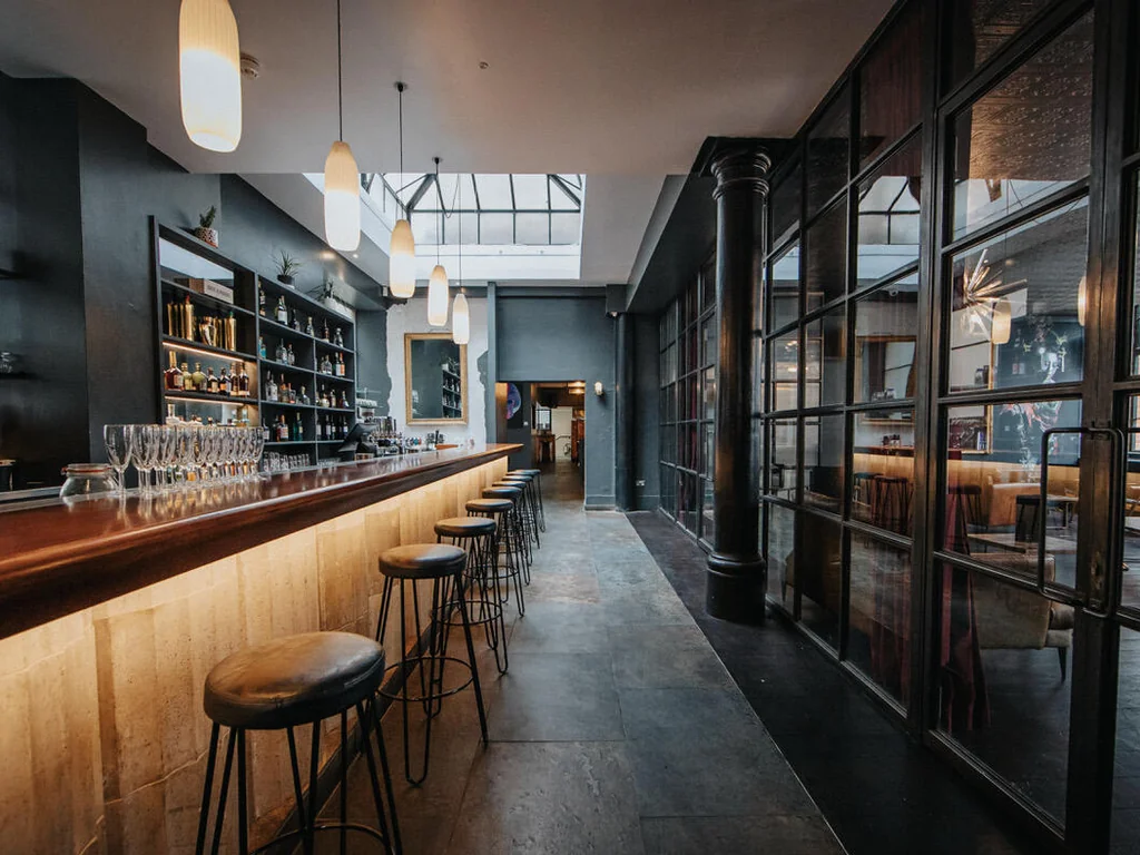 Lounge Bar