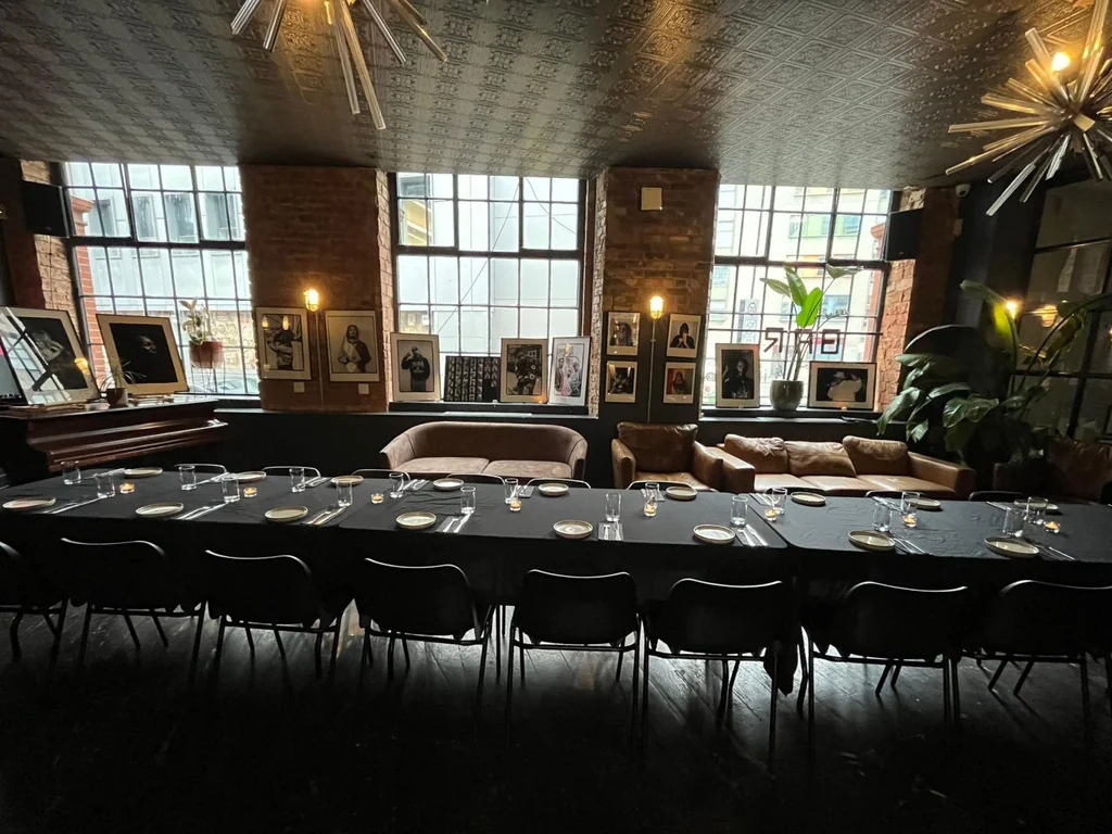 Lounge Bar