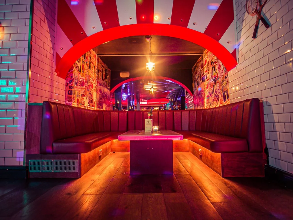 Private Club Room