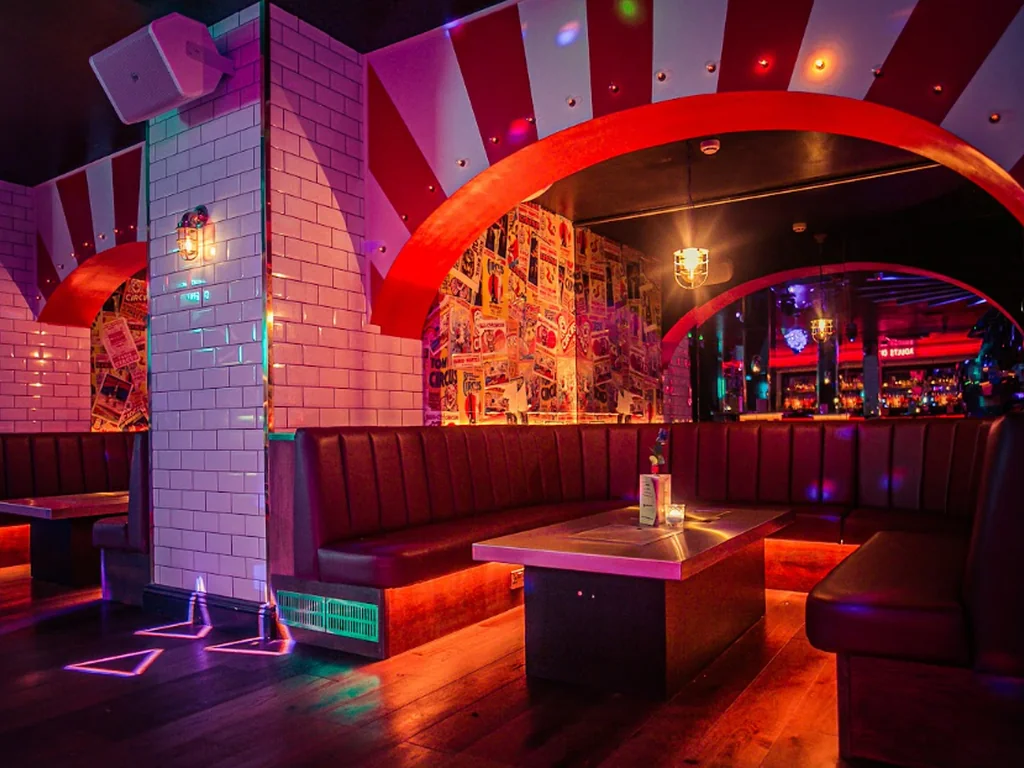 Private Club Room
