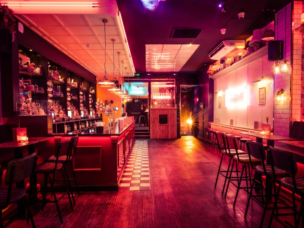 Semi-Private Back Area