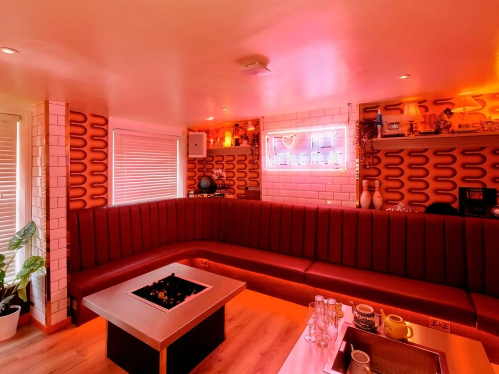 Karaoke Private Room