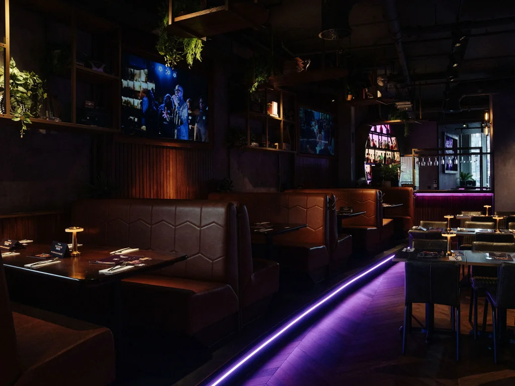 Main Bar