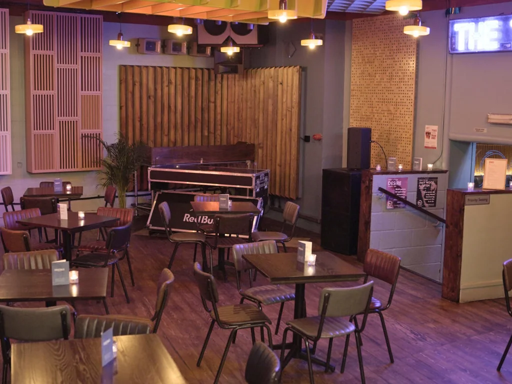 Live Room