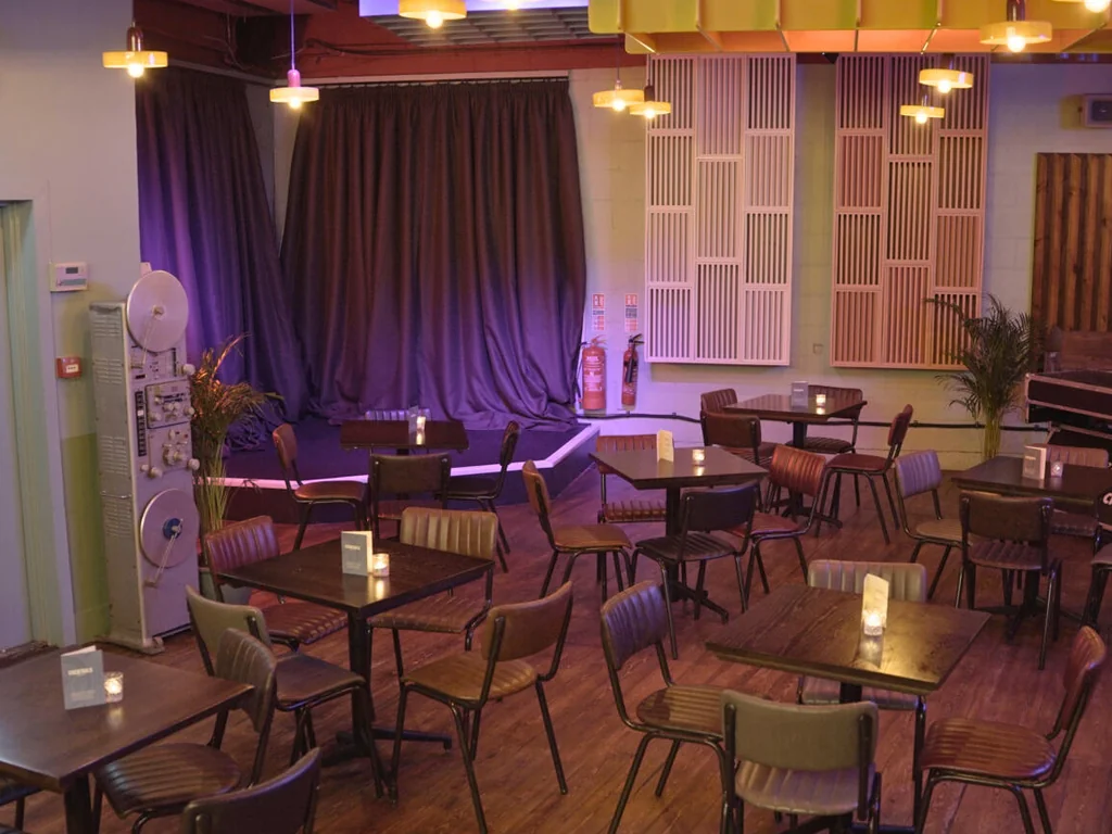 Live Room