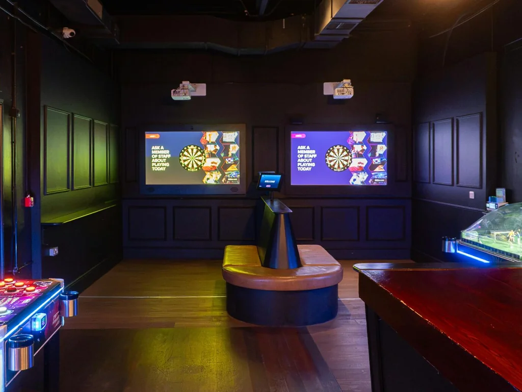 Darts Lounge