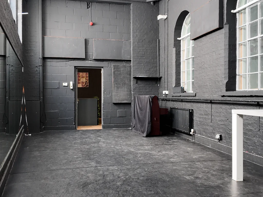 Central Cambridge Blackout Historic Studio