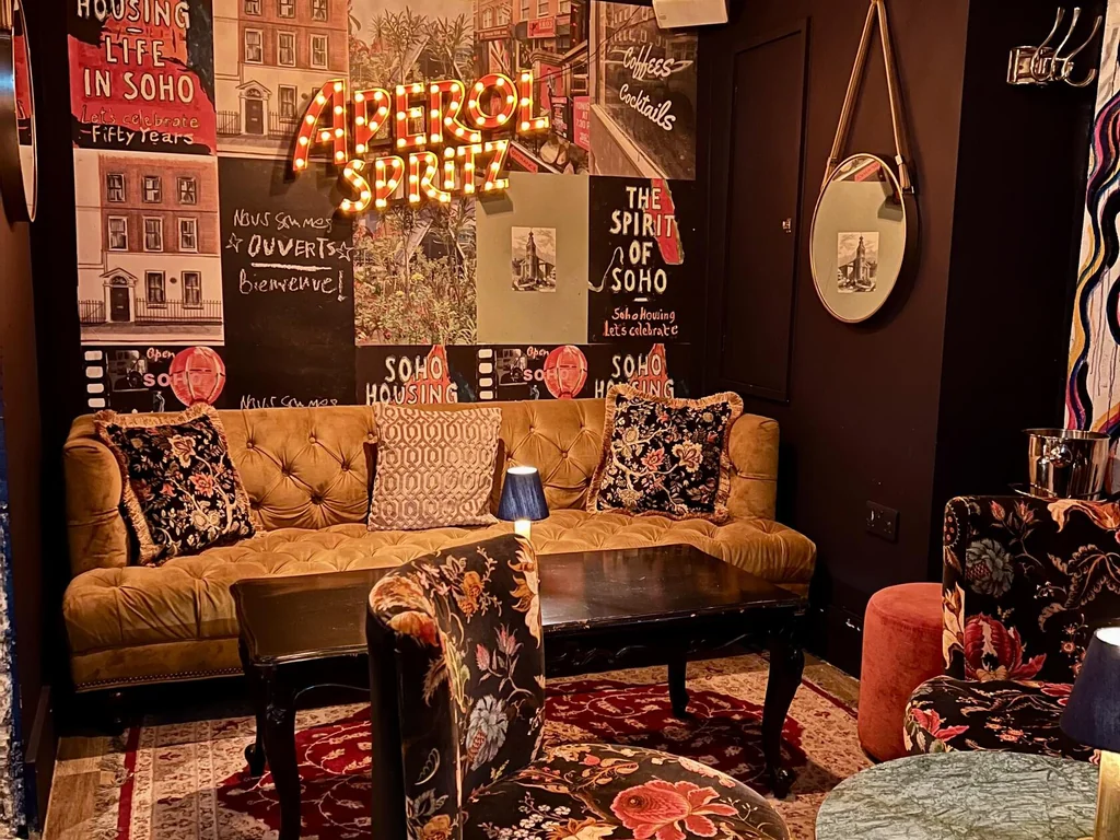 Private Lounge