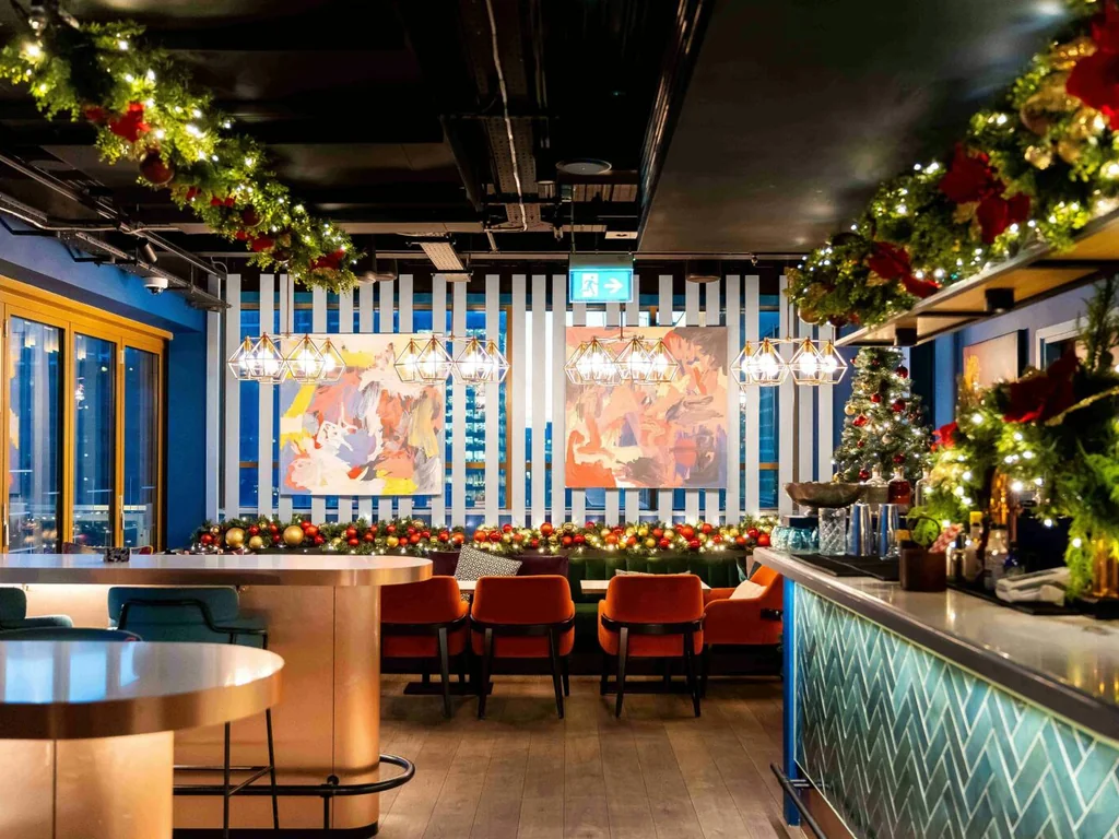 Pocket Square Skyline Bar