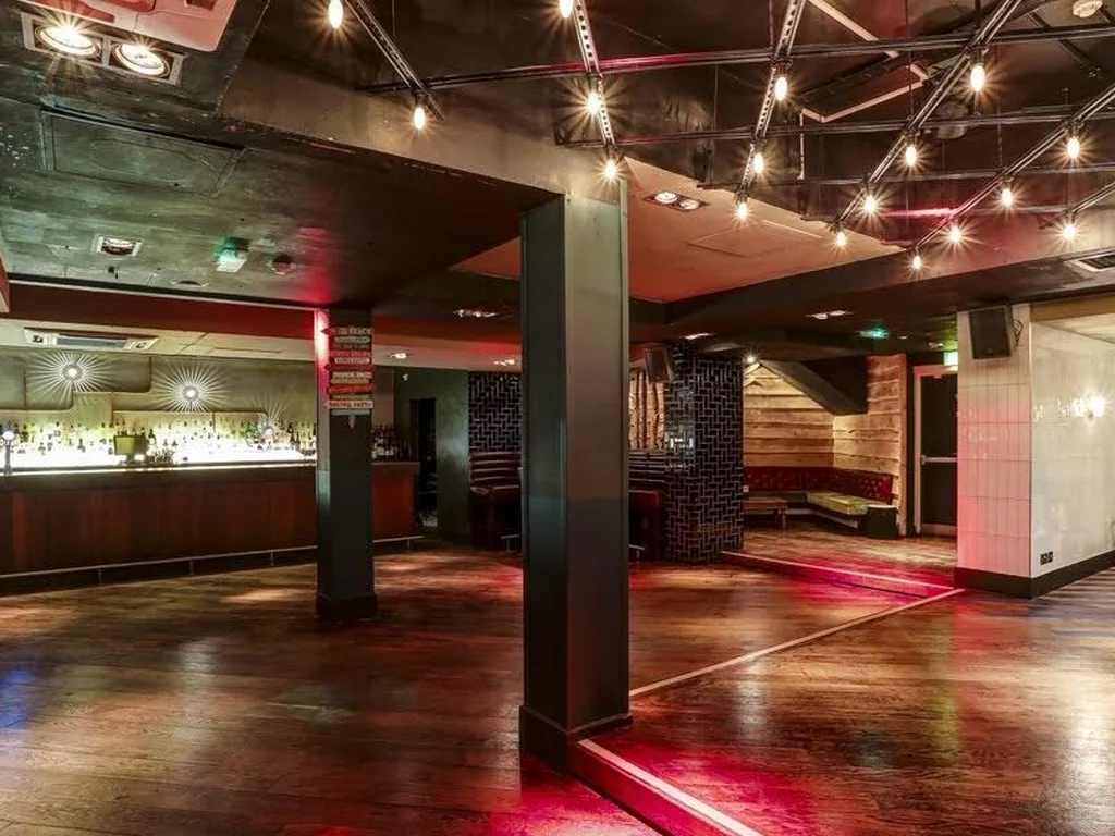 Main Bar