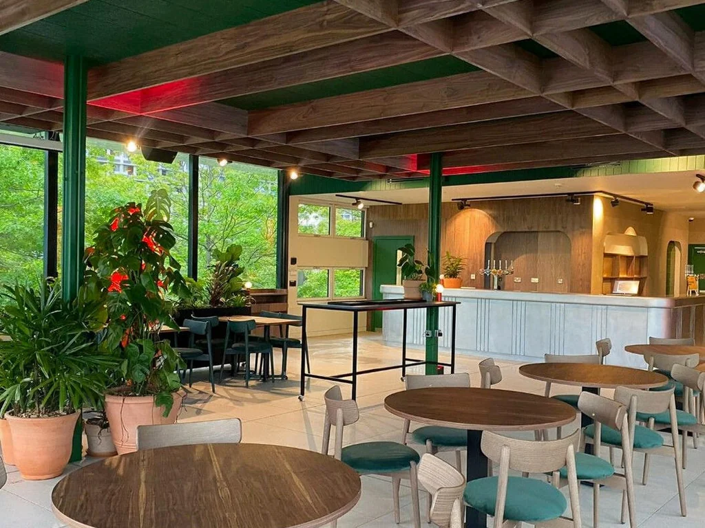 Bar & Terrace