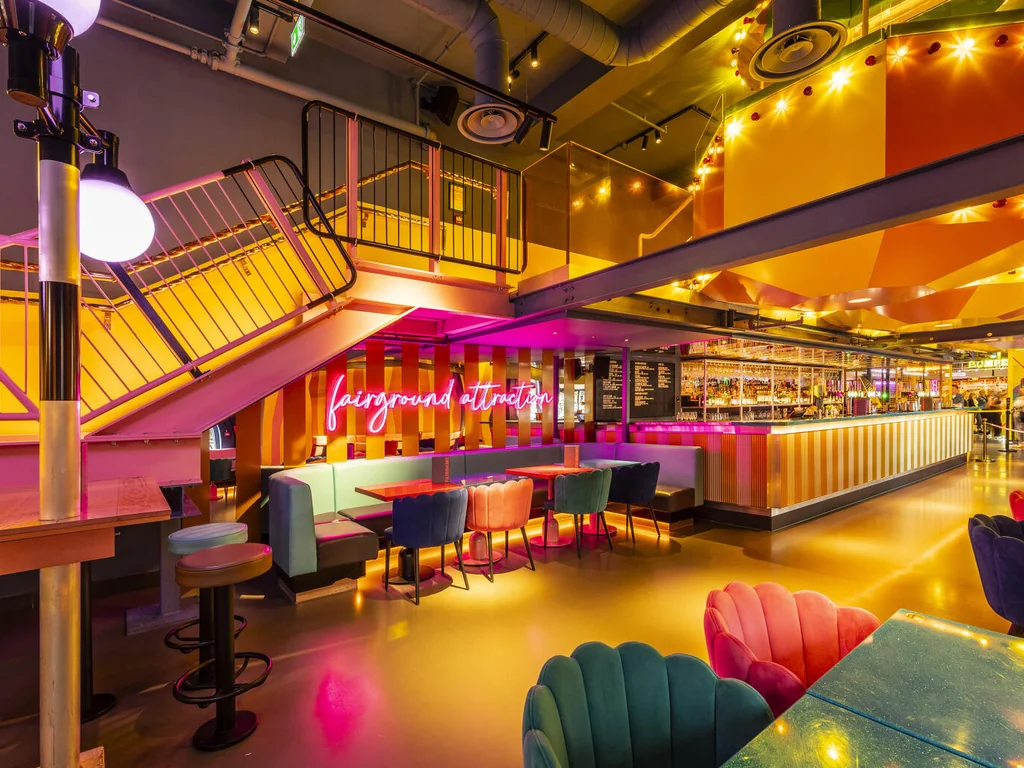 Carousel Bar