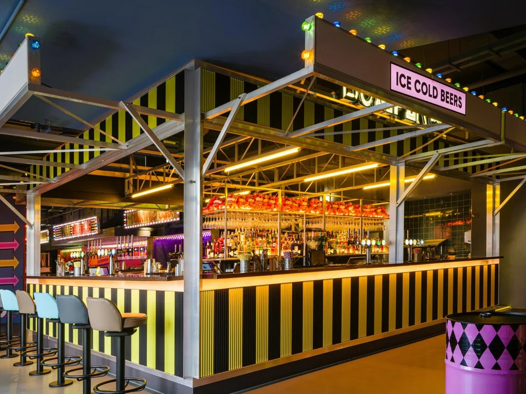 Main Bar