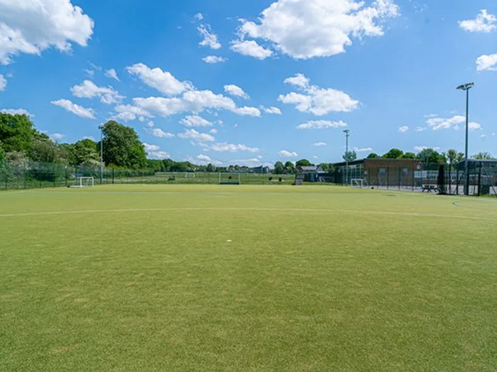 Astro Pitches (5-aside)