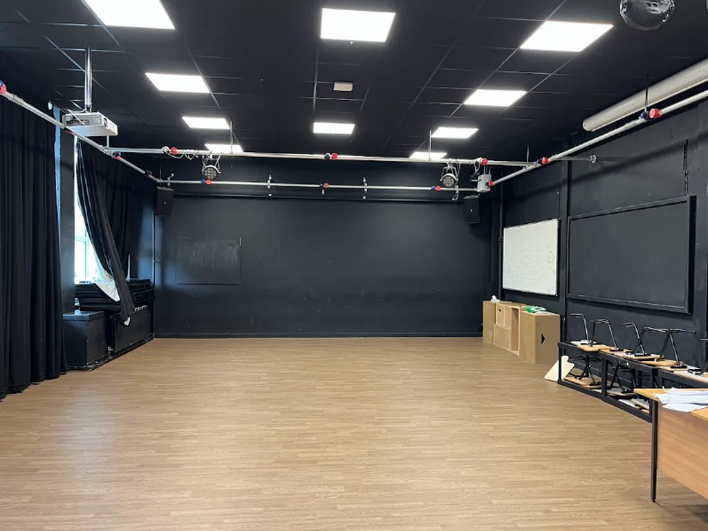 Drama Studio