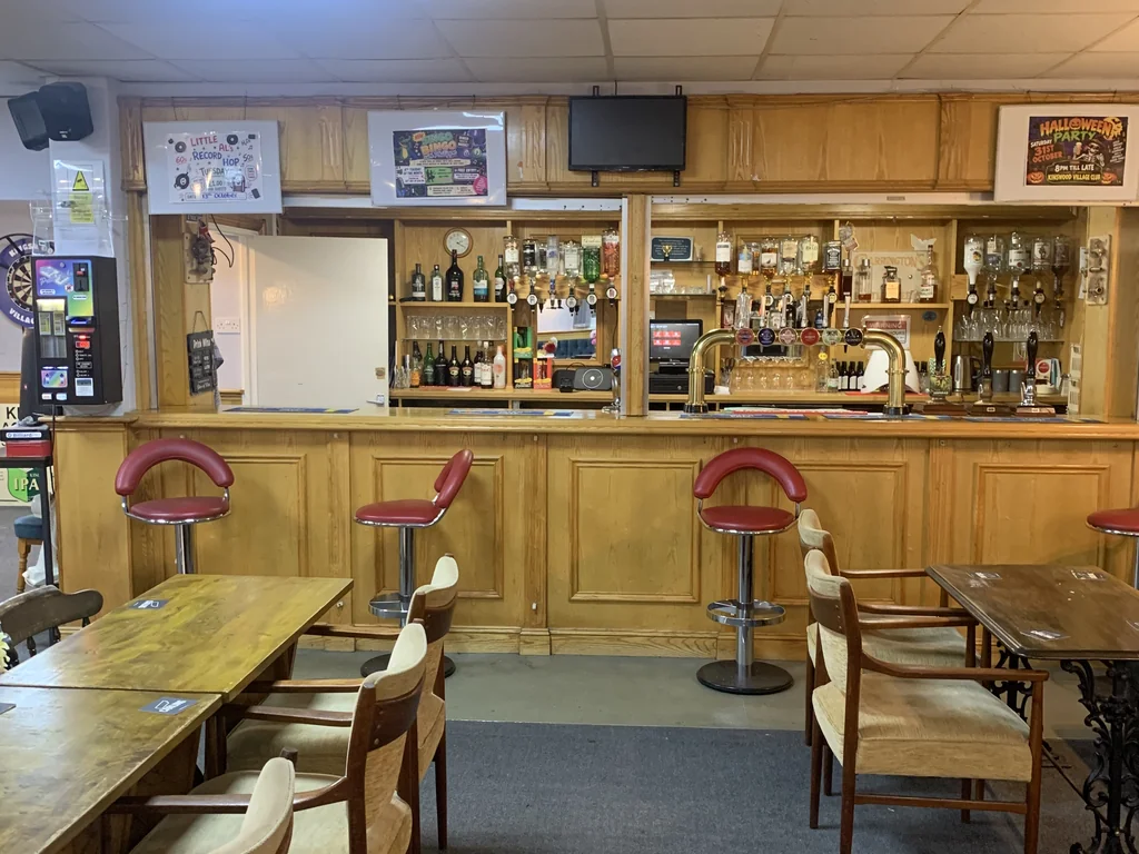 Hall & Main Bar