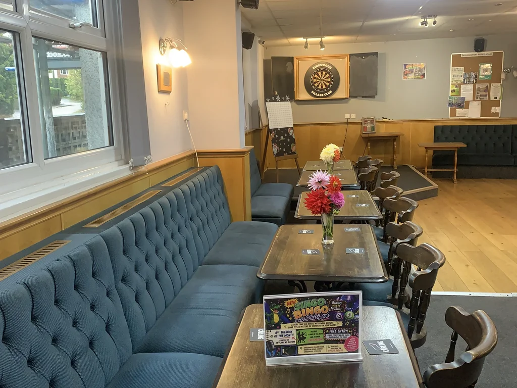 Hall & Main Bar