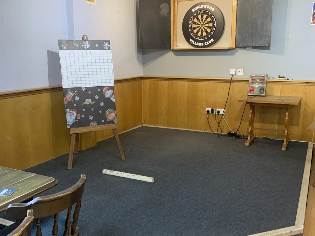 Hall & Main Bar