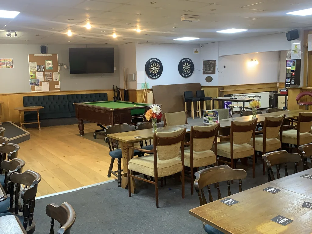 Hall & Main Bar