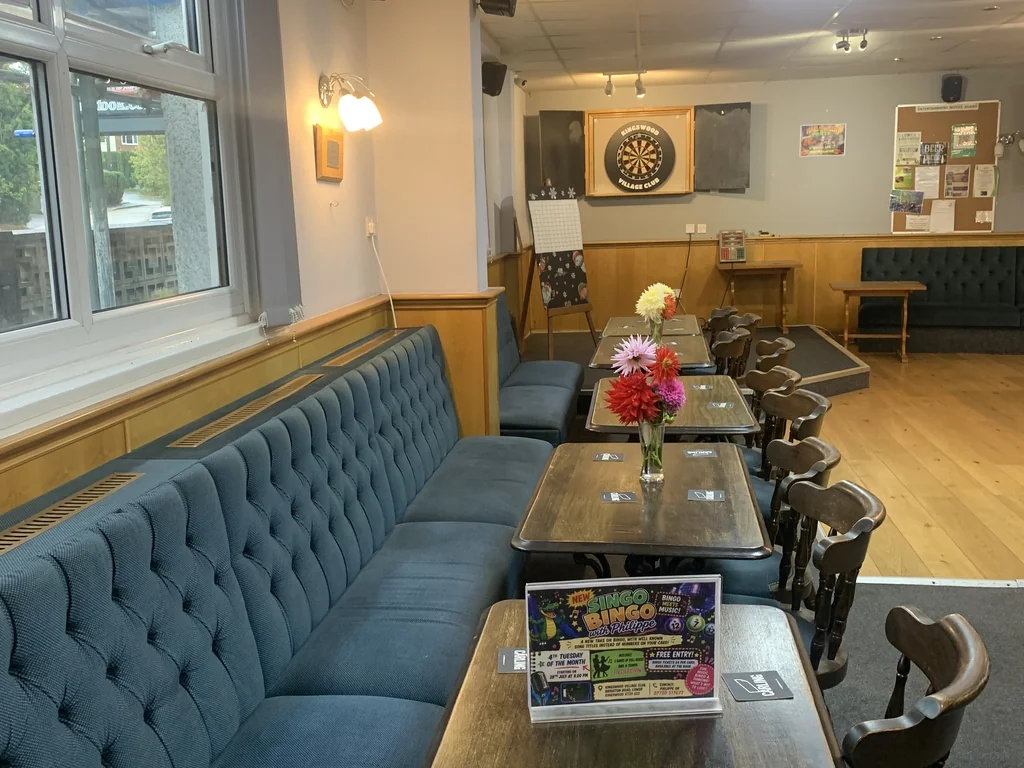 Hall & Main Bar