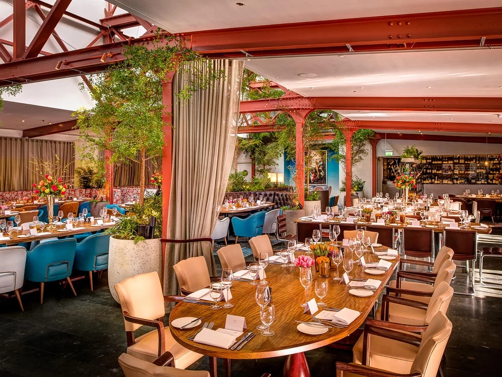 Bar & Restaurant