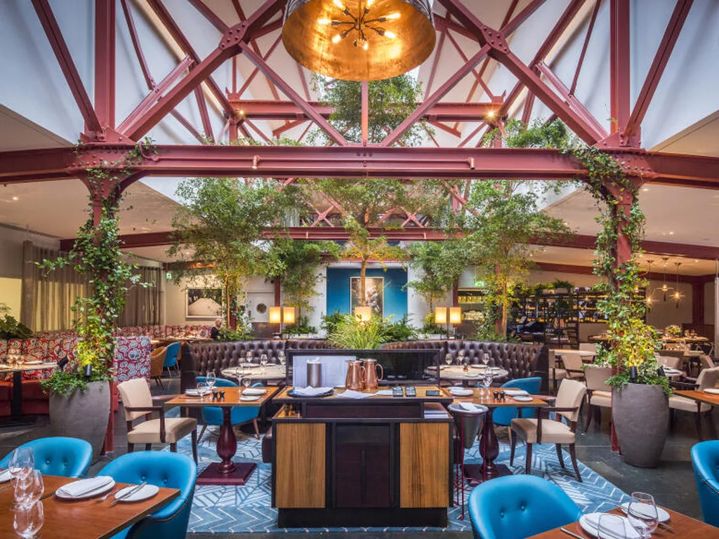 Bar & Restaurant