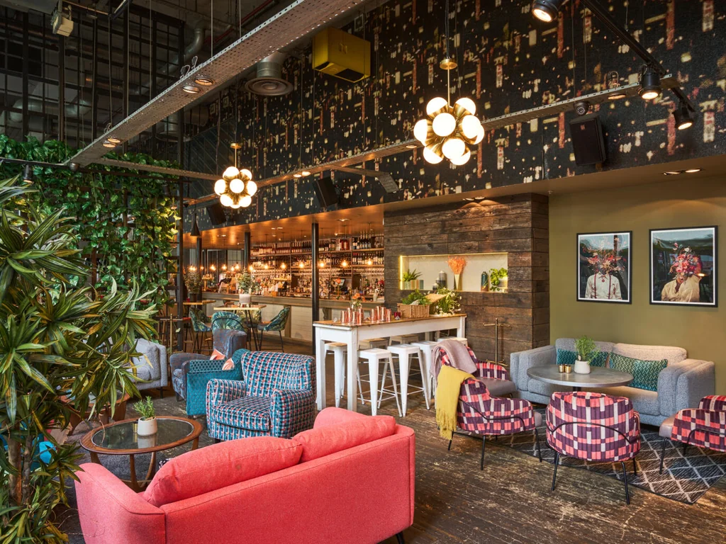 Main Bar