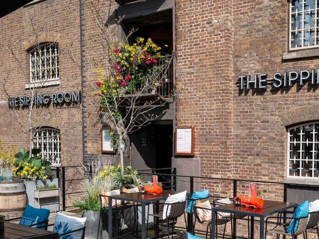 Al Fresco Terrace