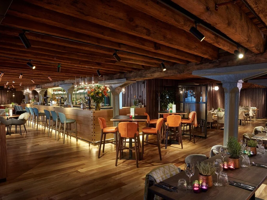 Ground Floor Bar