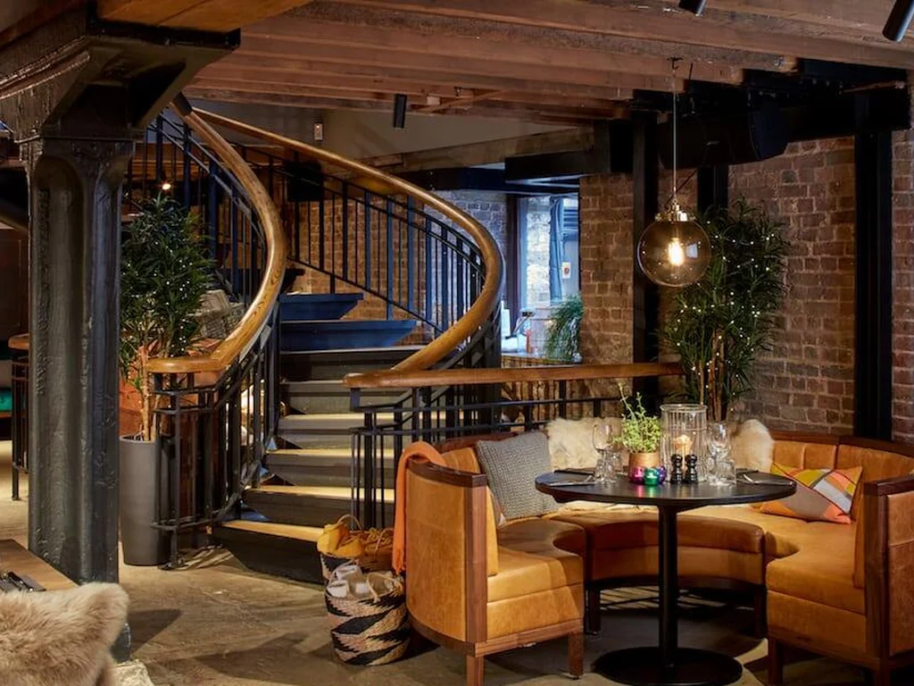 Ground Floor Bar