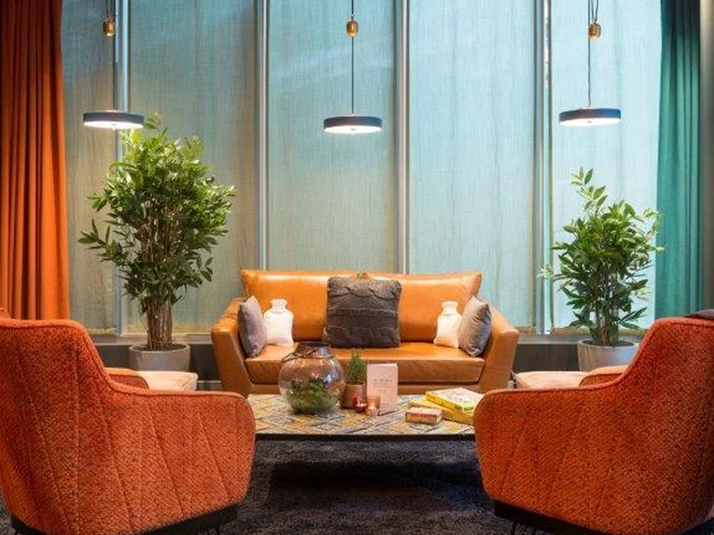 The Lounge