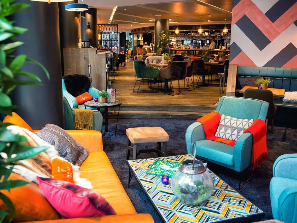 The Lounge