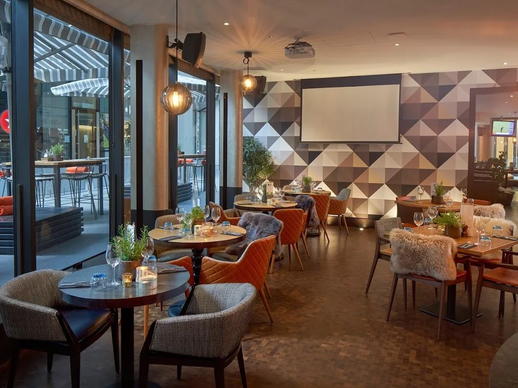 Lounge Bar