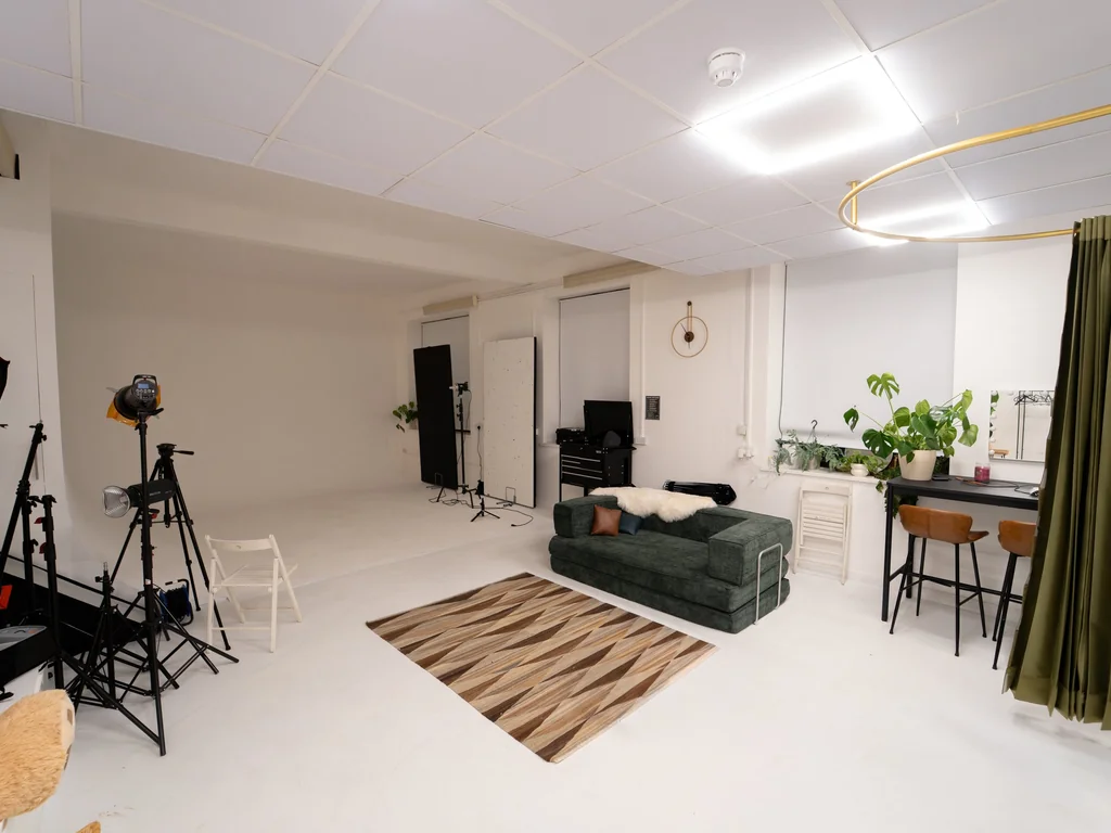 Entire Venue - Photography, Music & DJ Studios in Wapping