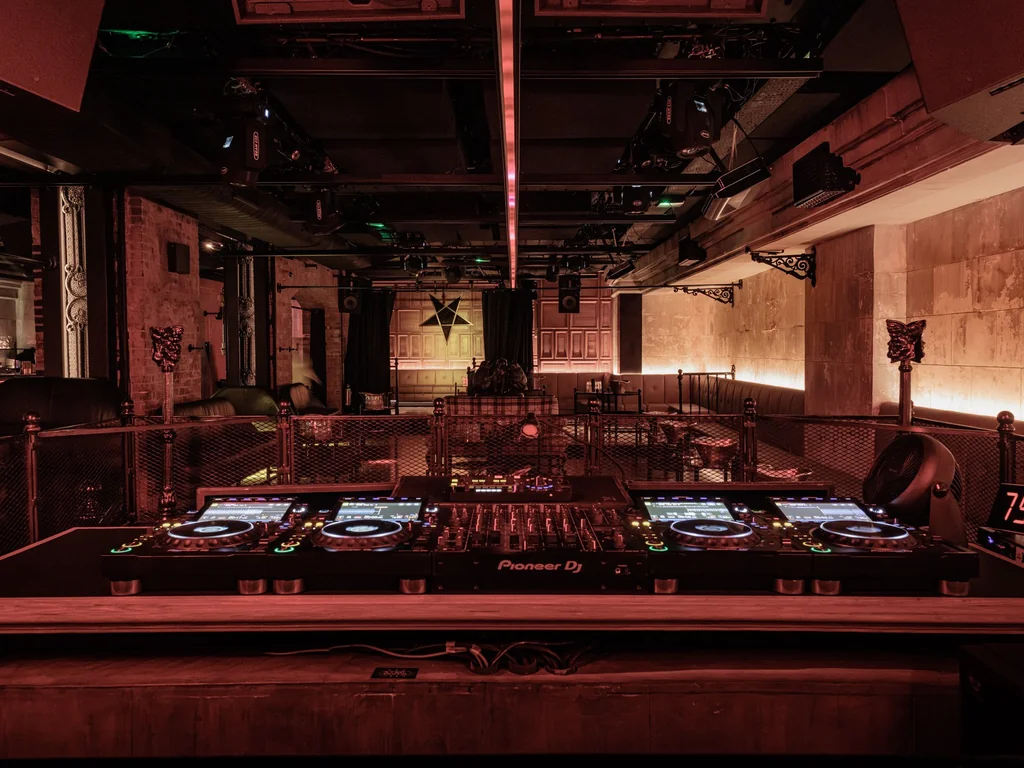 Whole Venue